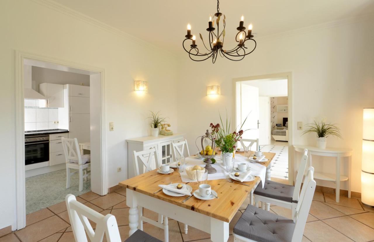 Für 8 Personen Mit Kamin&terrasse Villa Ostseebad Boltenhagen
